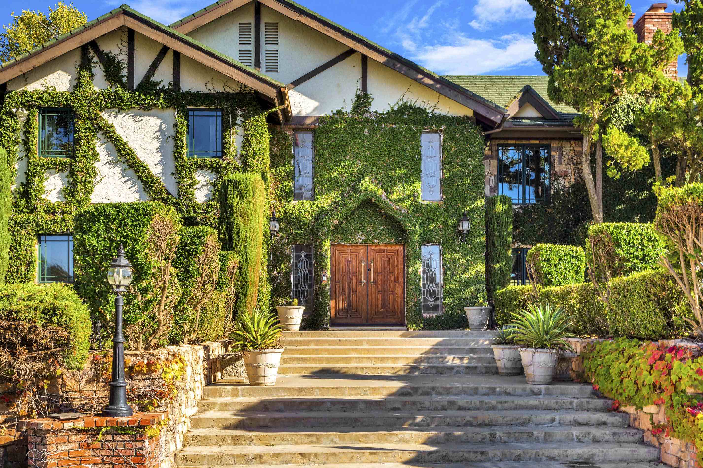 Darlings, the Boutique Venue Revolution Is Here And It's Not What You Think