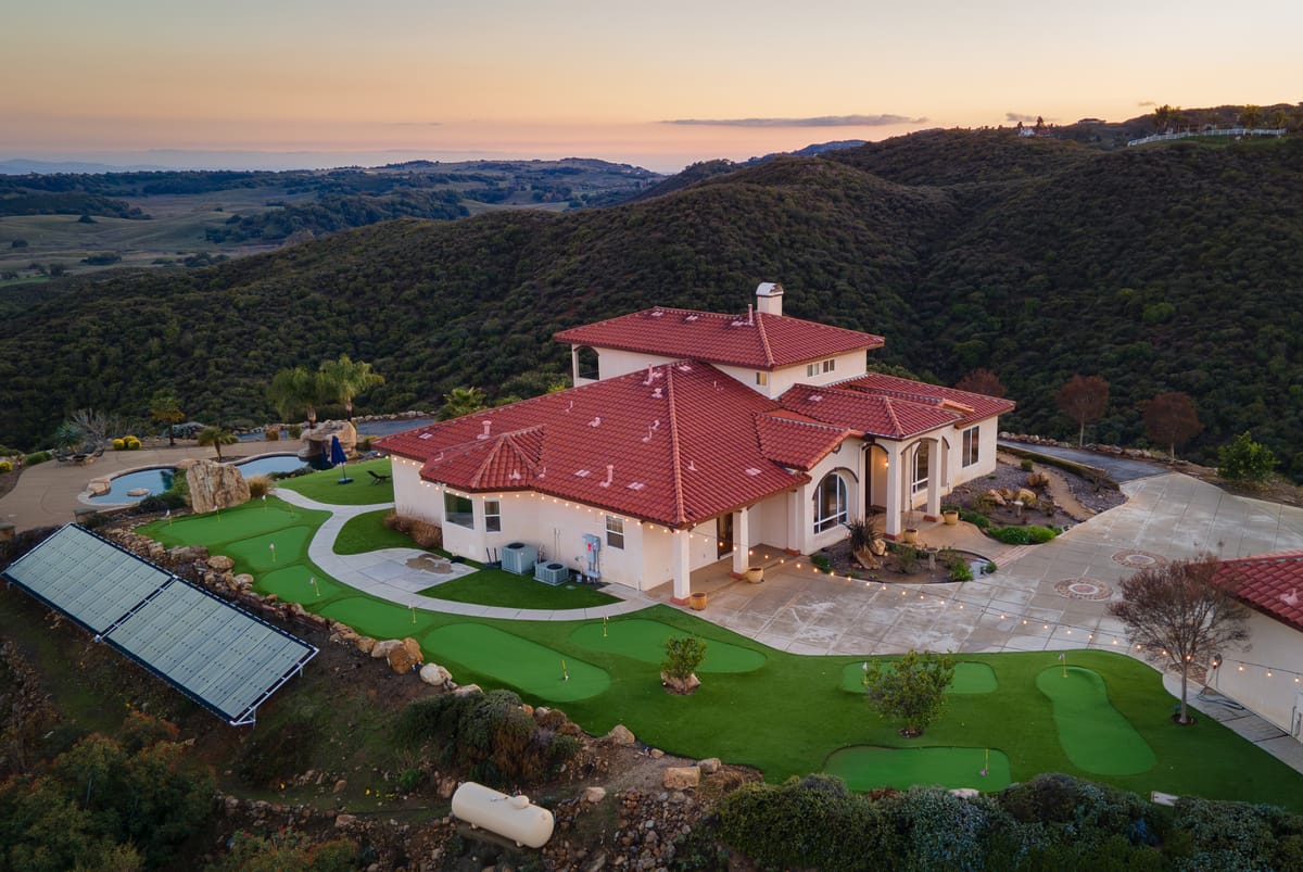 Best San Diego Wedding Estates with Overnight Lodging (2026 Guide)